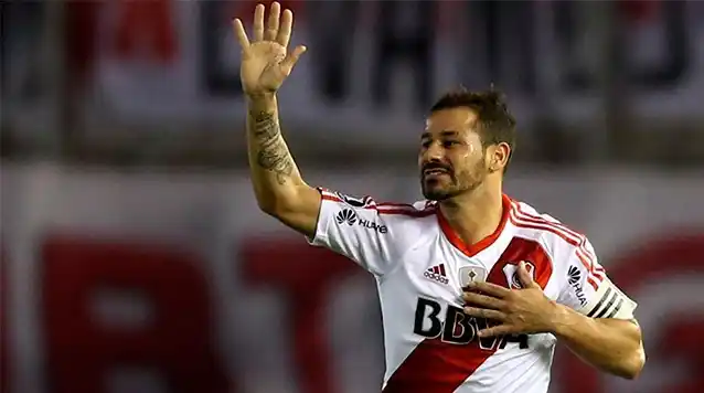 Rodrigo Mora anunció su retiro del fútbol