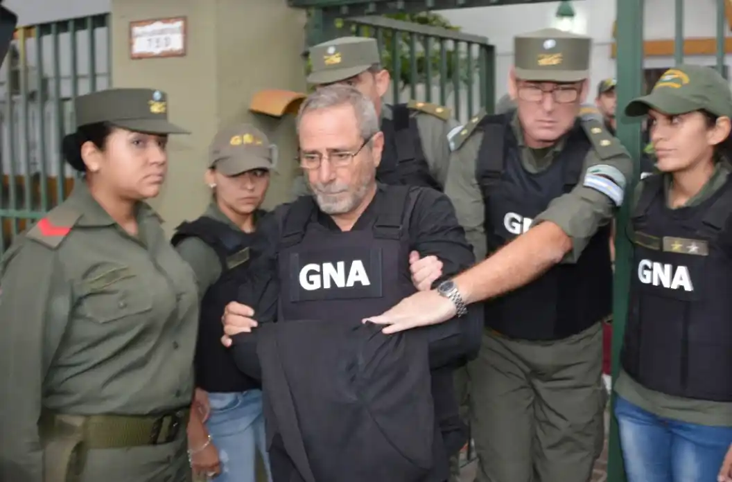 Ricardo Jaime se entregó en Comodoro Py y cumplirá su condena por la tragedia de Once en prisión