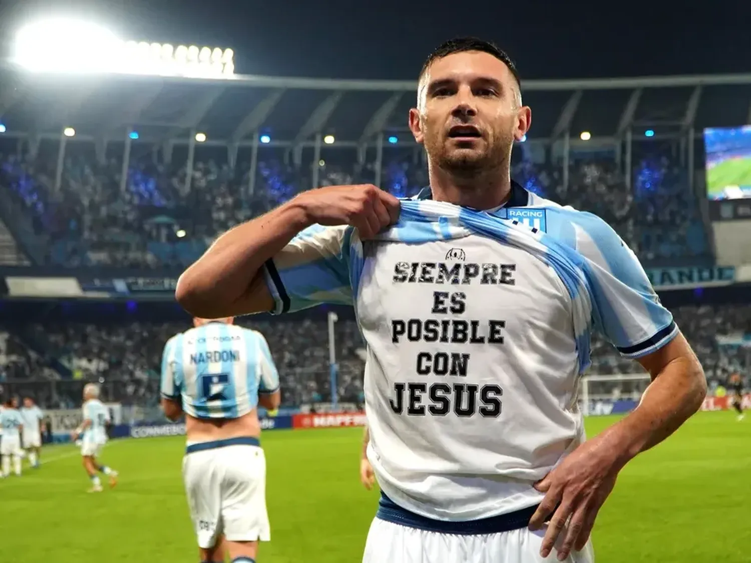 Racing goleó a Colo Colo por 4 a 0 y clasificó a los octavos de final de la Copa Libertadores