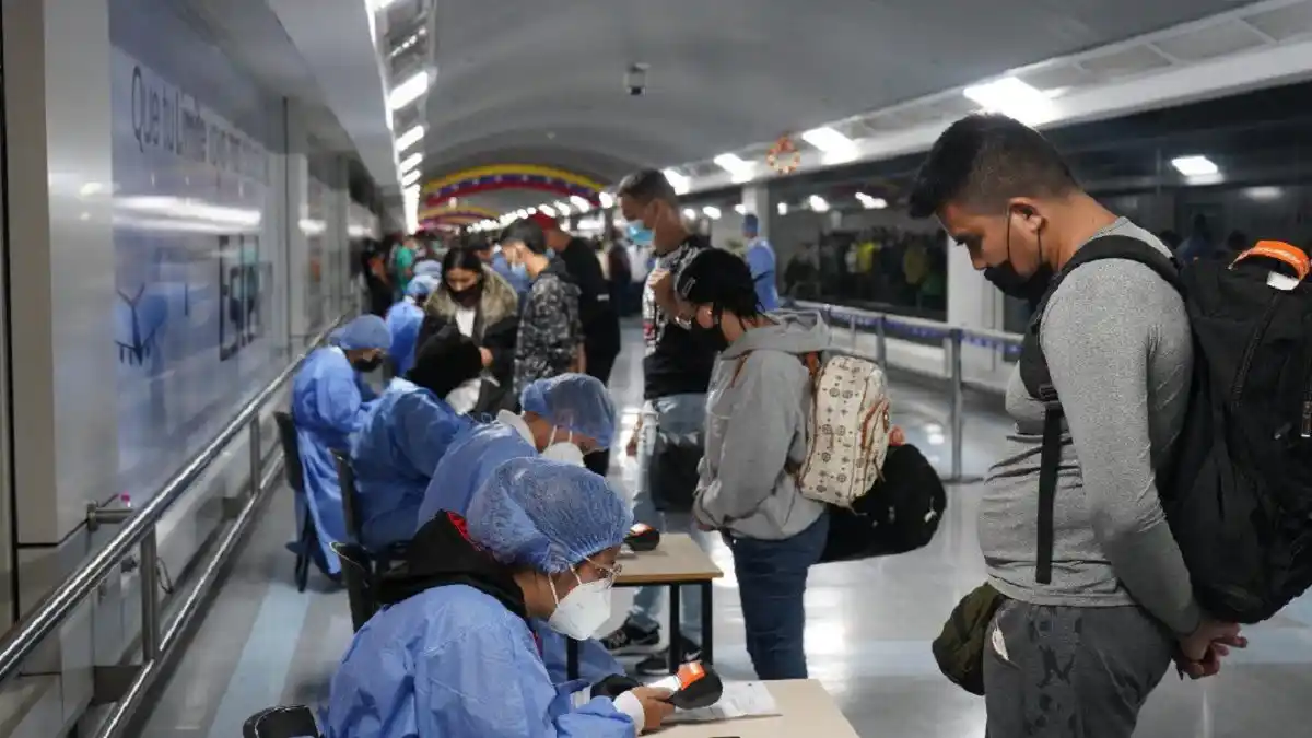 RETORNAN desde México 295 migrantes venezolanos este #1Nov