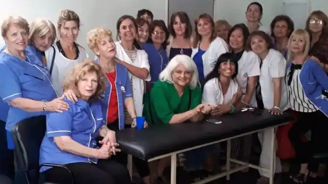 Echaron del Hospital Posadas a 22 cosmiatras que desde hace 35 años trabajaban ad honorem 