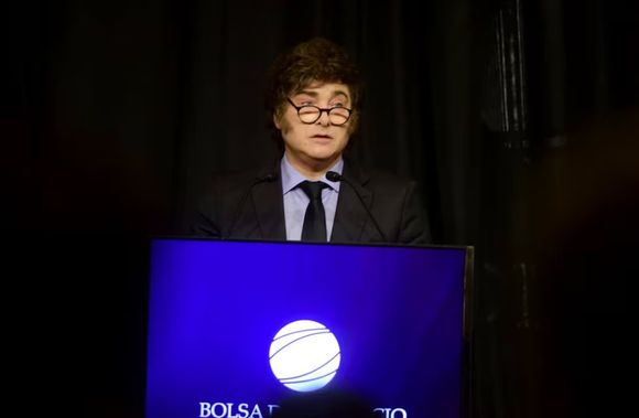 Milei sobre el despido del titular de ANSES: “La agenda política la fijo yo”