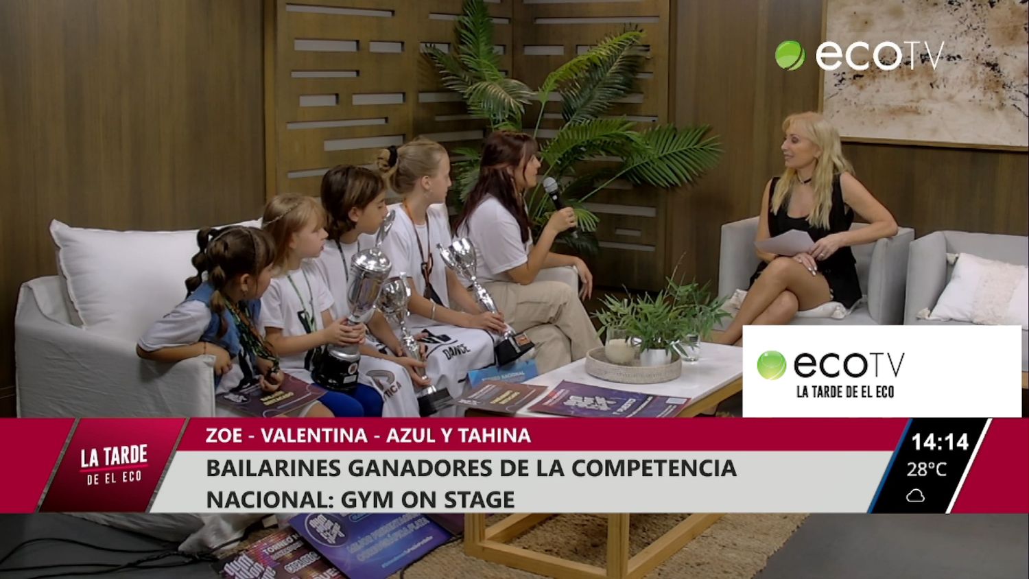 Bailarines ganadores de la competencia nacional: Gym On Stage