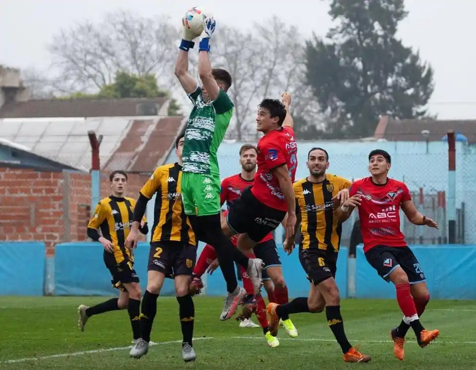 Mazza, una de las figuras ante Brown