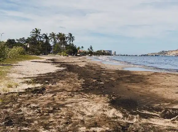 PLAYAS DE ANZOÁTEGUI amenazadas y en riesgo por el derrame petrolero