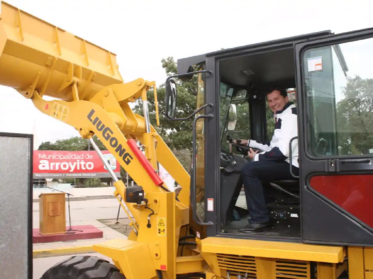 Arroyito: Cravero presentó  nuevos vehículos 