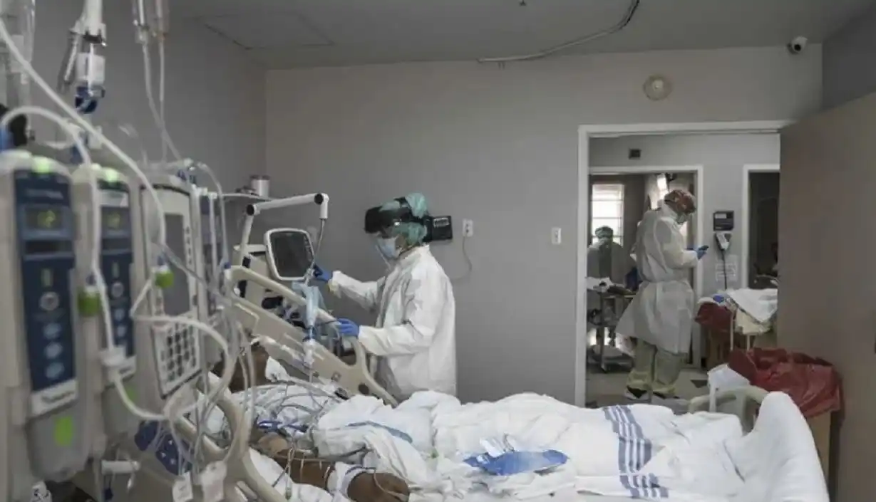 Por primera vez hubo una disminución de pacientes en terapia intensiva