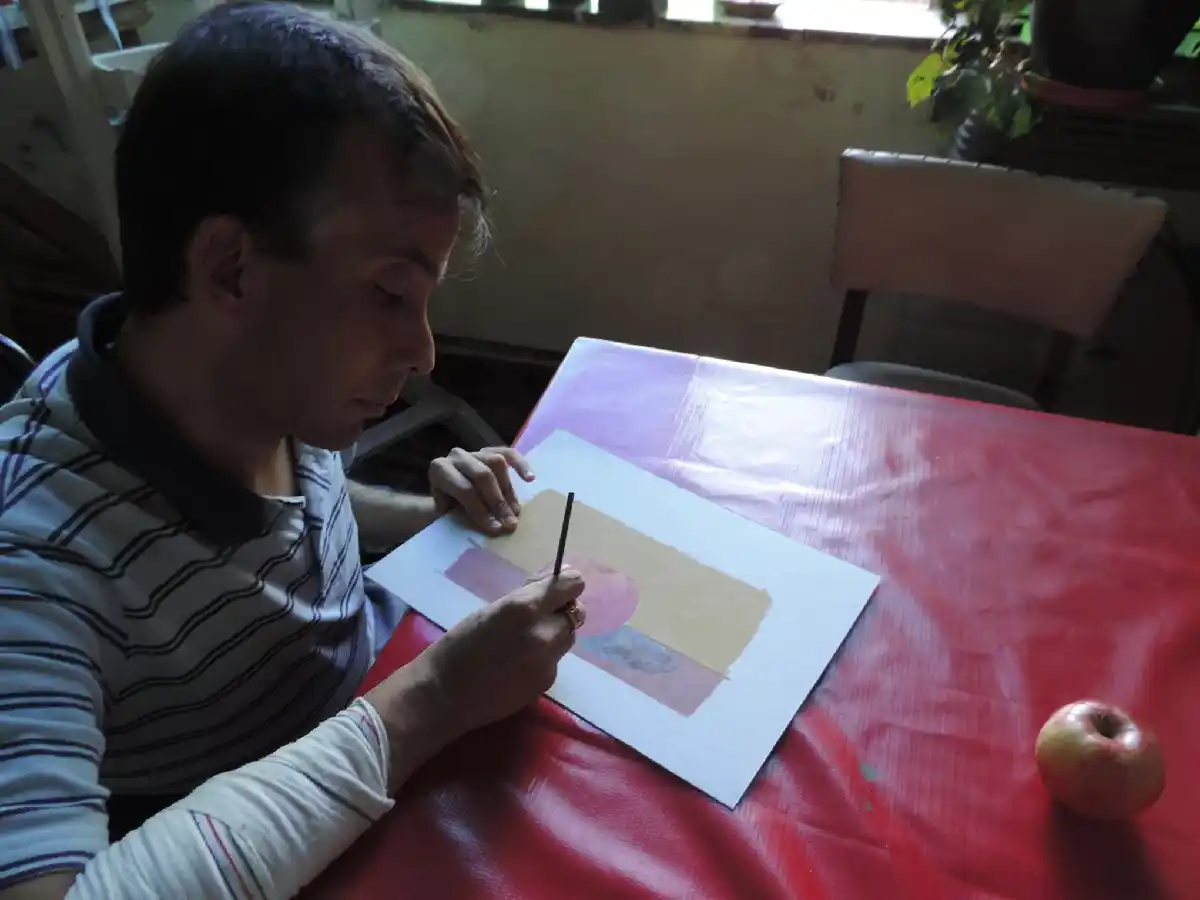 Con 39 años vuelve a su escuela para demostrar el arte de la superación   