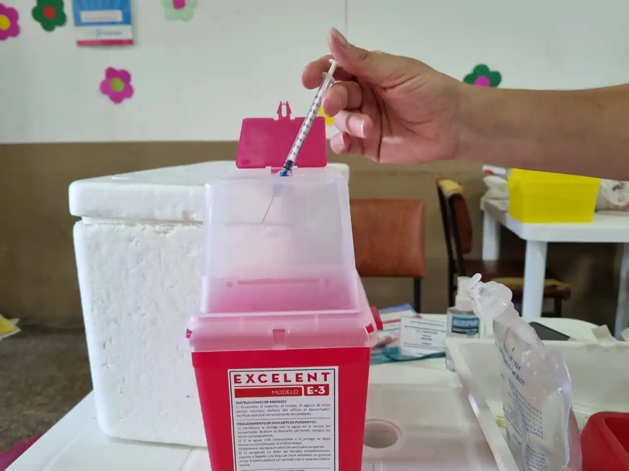 Vacunas Covid: comenzó el refuerzo en la aplicación a niños y bebés