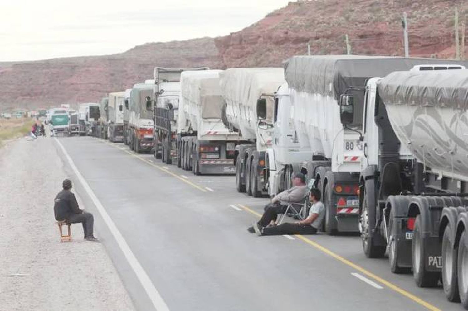 Neuquén:  propuesta a los estatales 53% de aumento al sueldo básico