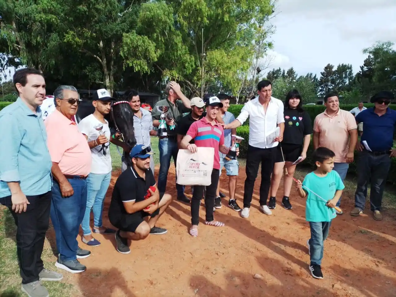 Turf: Radiante Boy y Noah Tom, los ganadores de la Copa Criadores