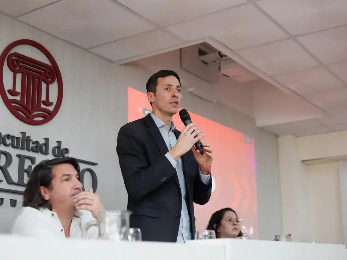 La UCR bonaerense se reorganiza de cara a 2027: creó un foro que reúne a 300 concejales de 100 municipios - 2