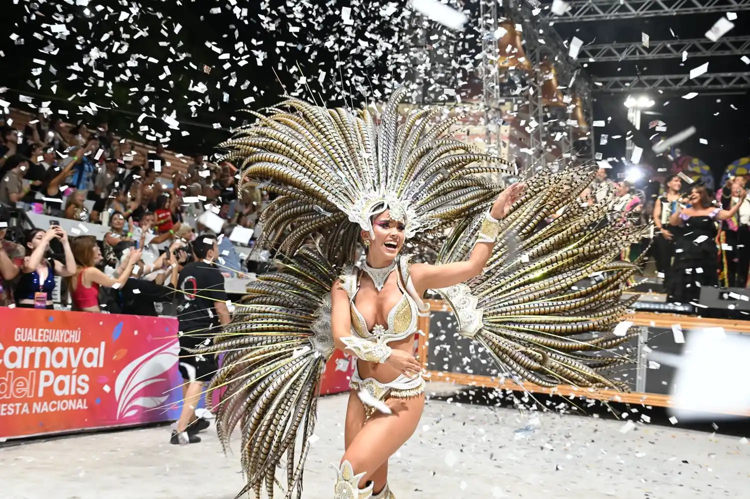 Habrá descuentos para gualeguaychuenses y entrerrianos en la cuarta noche del Carnaval del País