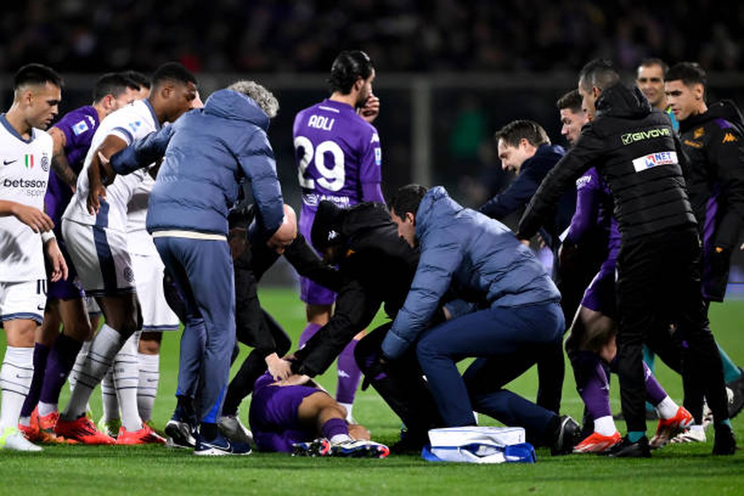 Fiorentina-Inter, suspendido por una descompensación