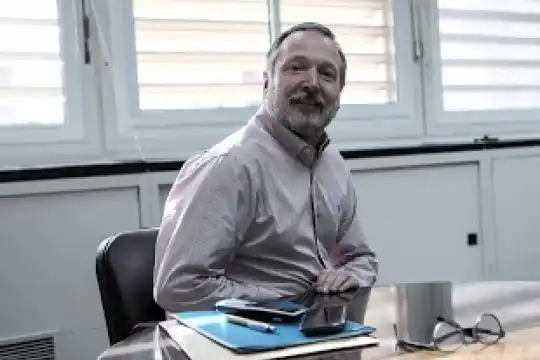Condenan a Sabbatella a seis meses de prisión en suspenso