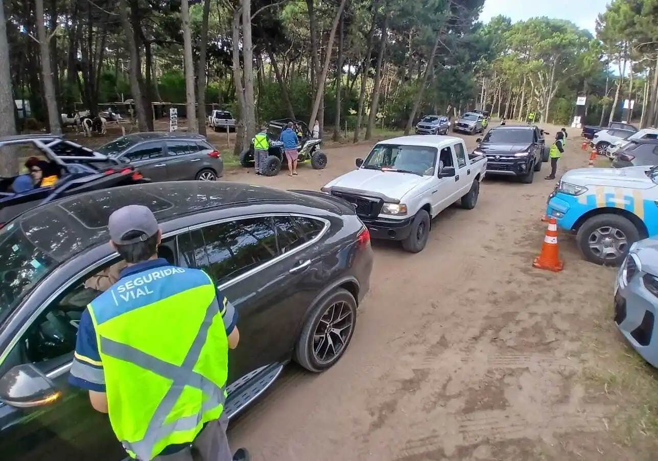 Más de 1200 vehículos fueron controlados durante el fin de semana largo.