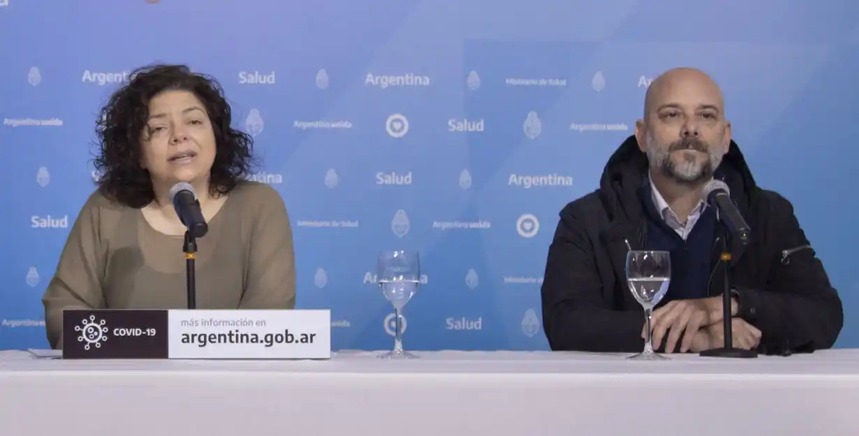 Solo un tratamiento demostró mejorar casos graves de coronavirus, aclaró un funcionario de Salud