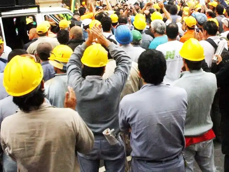 Inestabilidad y bajos ingresos: advierten que la calidad del empleo continúa deteriorándose