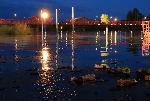 Plan de Saneamiento por el vertido de efluentes cloacales al río