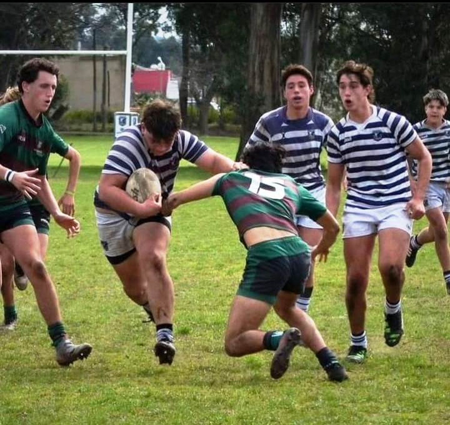 Los 50 igualó con Mar del Plata en M15.