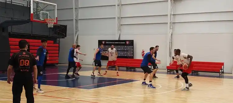 Quilmes padeció el poderío de San Lorenzo