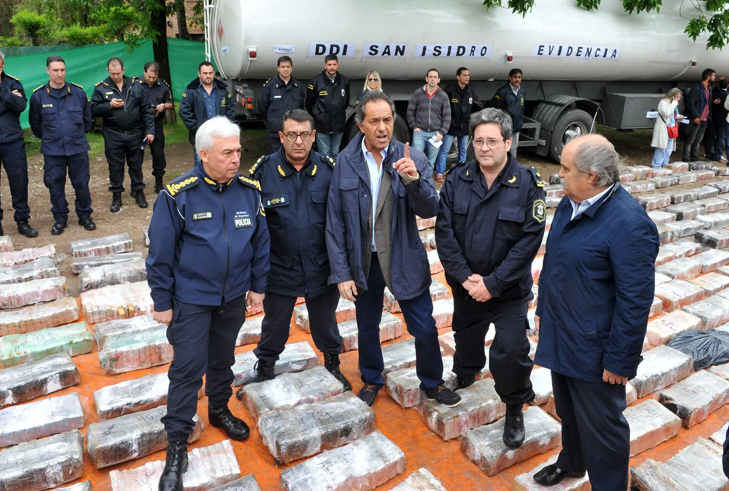 Scioli sobre droga secuestrada en Moreno: "Este es el decomiso más grande de la historia"