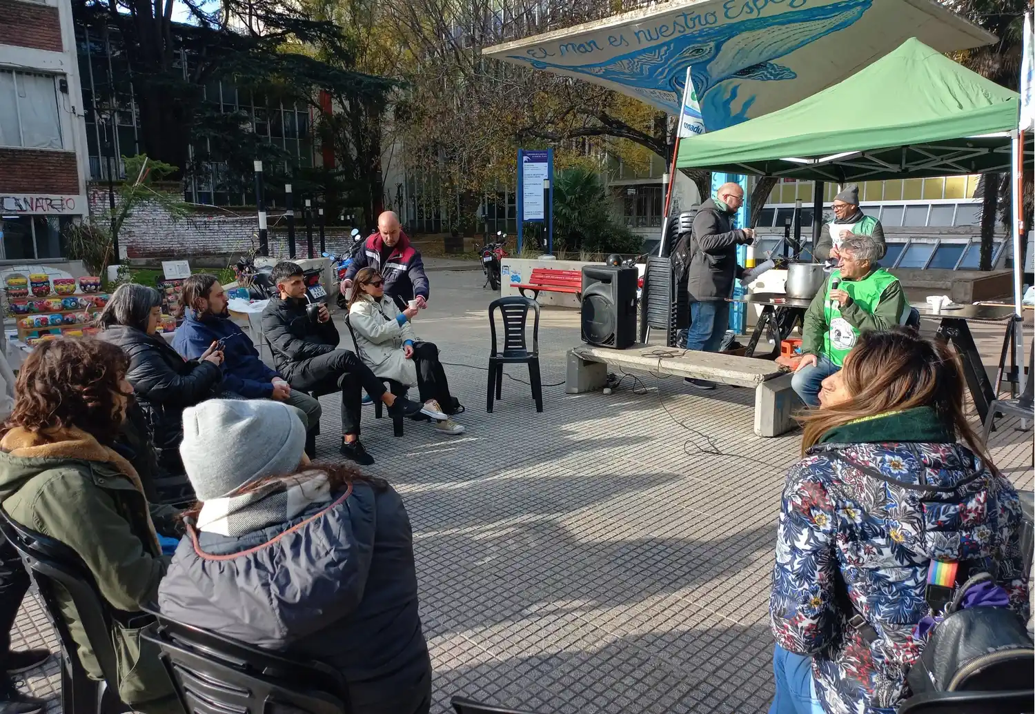 Se realiza una Radio Abierta en el Complejo Universitario. Mañana, paro por 24 horas.