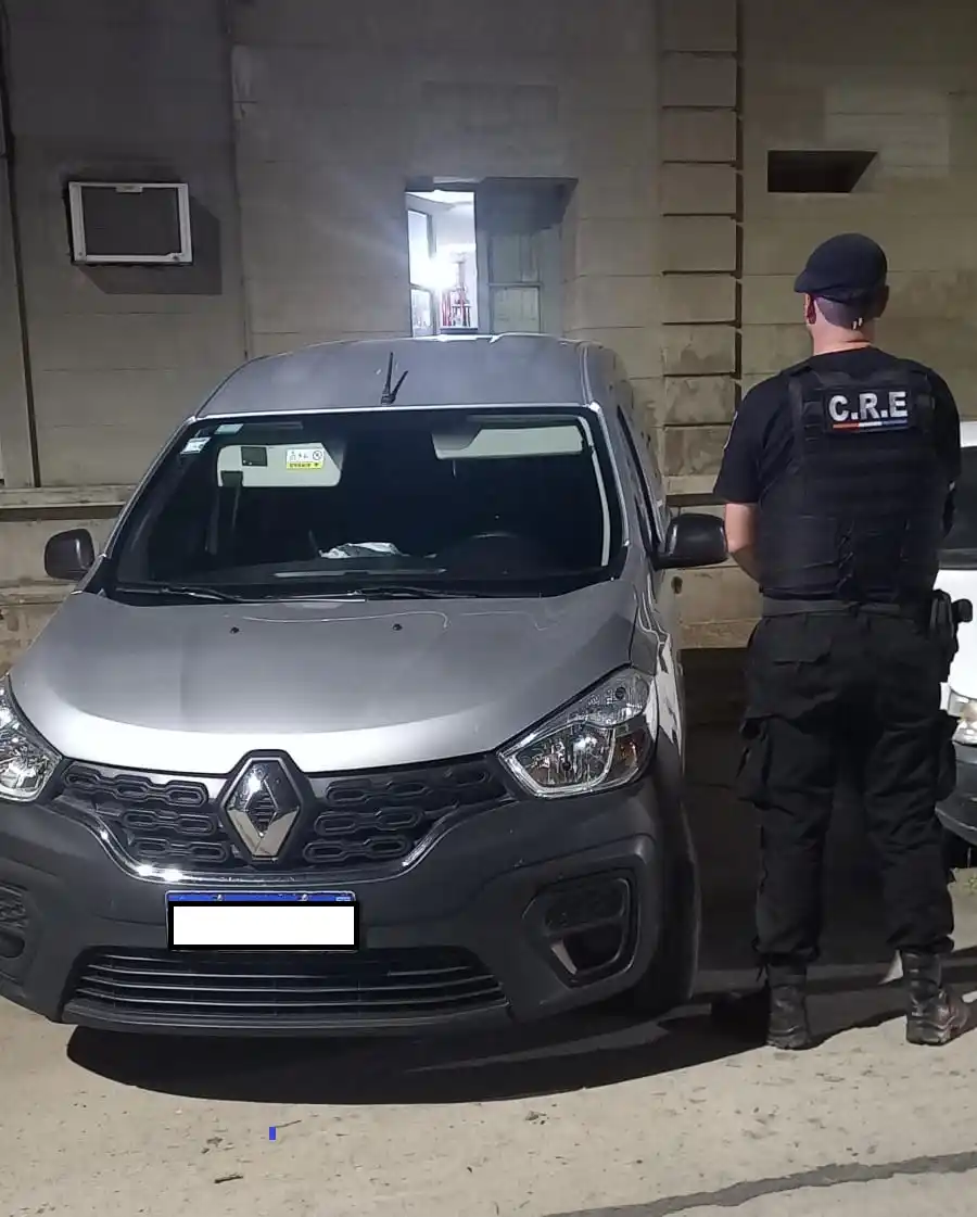 Atraparon en la zona a un cordobés que estaba robando con un inhibidor de alarmas - 2