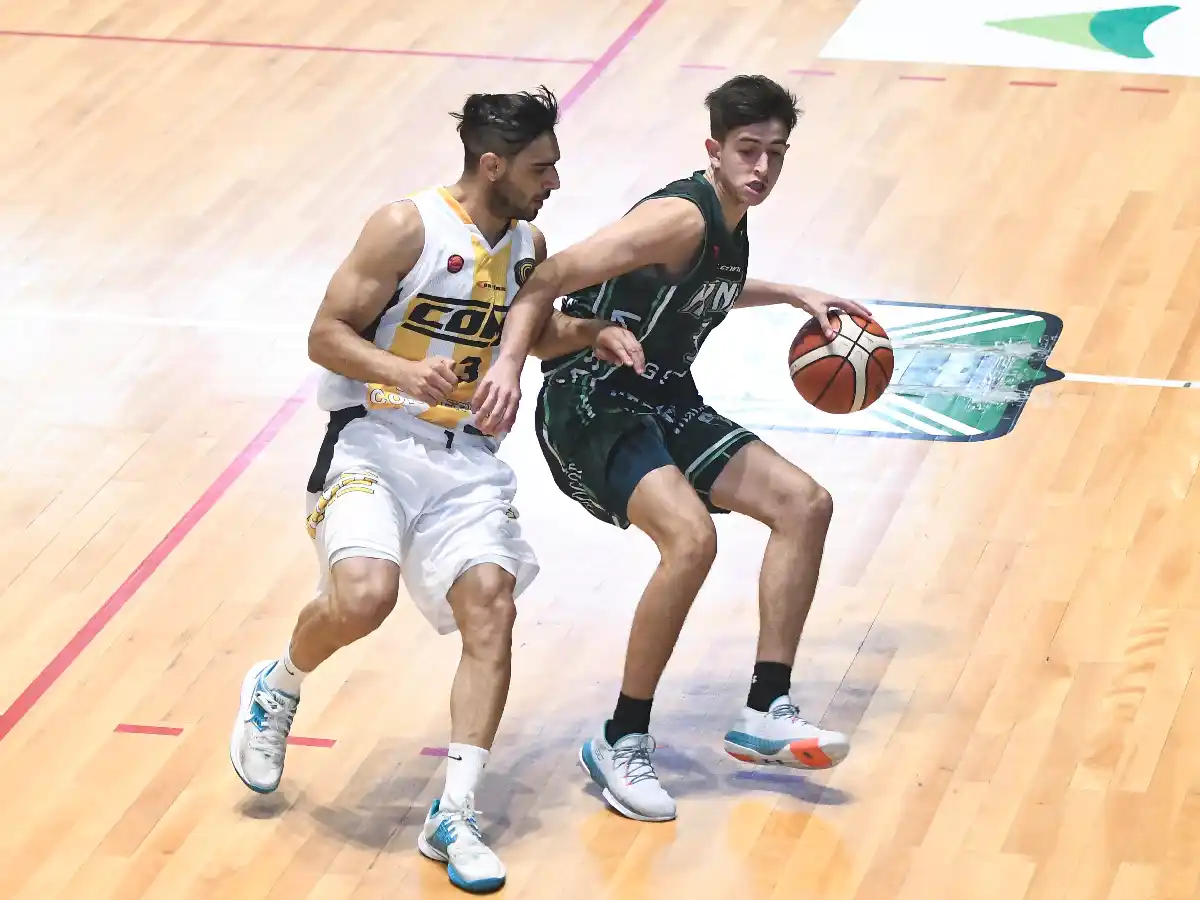  Atenas, con Araujo y Andrés, superó a Comunicaciones