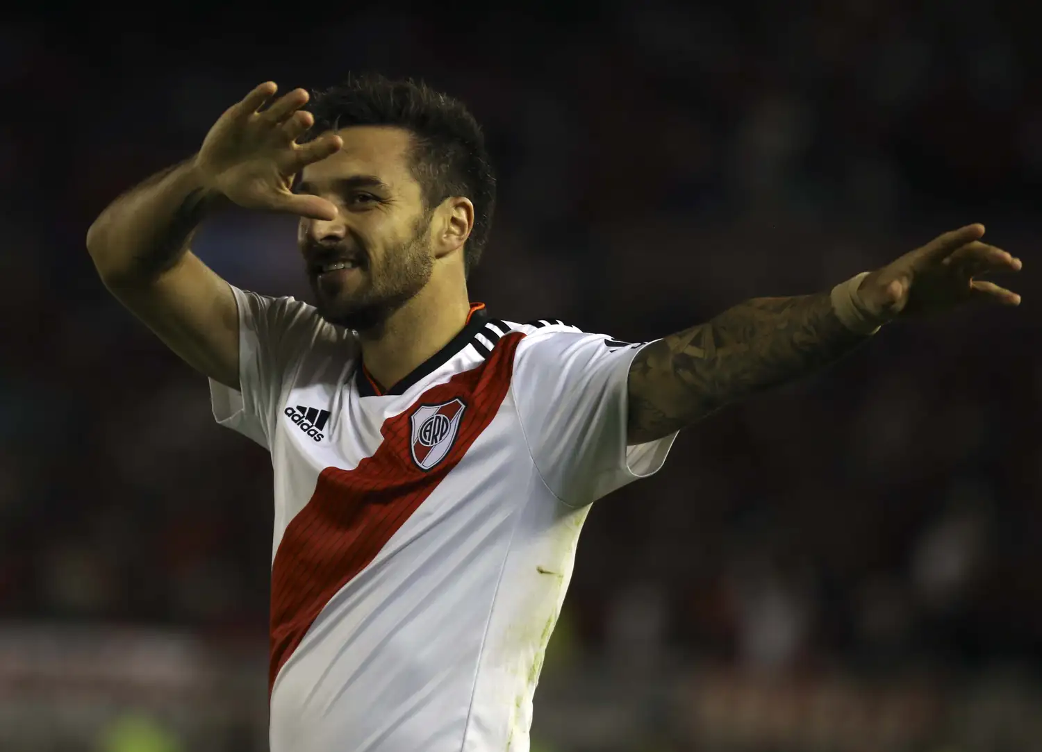 River fue superior a Independiente y se metió en semifinales