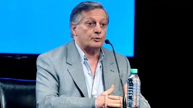 Aranguren anunció el nuevo cuadro energético con subas del 60% al 148%