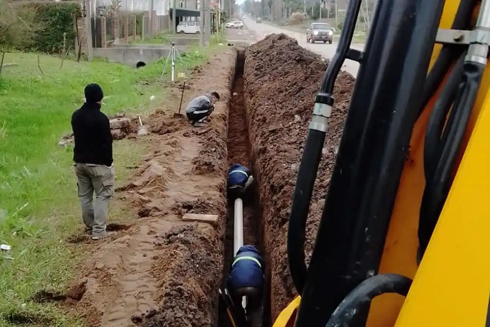 Se avanza en extensiones de red de cloacas en la ciudad