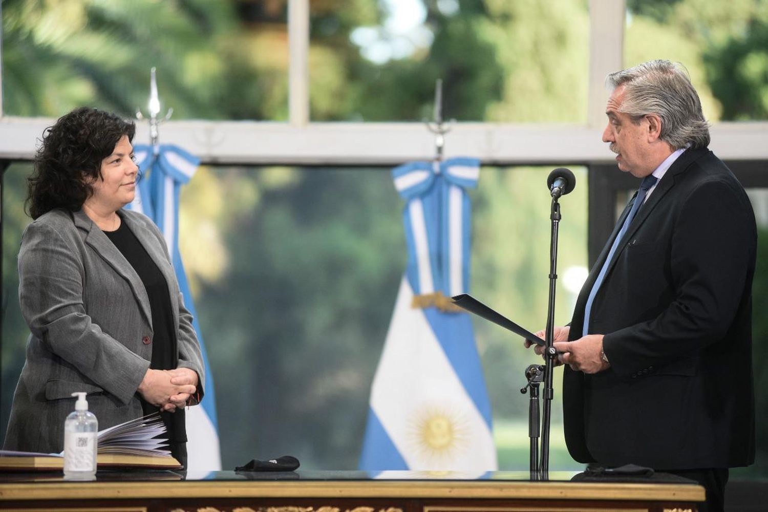 Juró la ministra Vizzotti en medio del escándalo de vacunación Vip