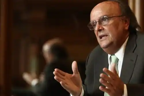 Le robaron a De Mendiguren en Beccar