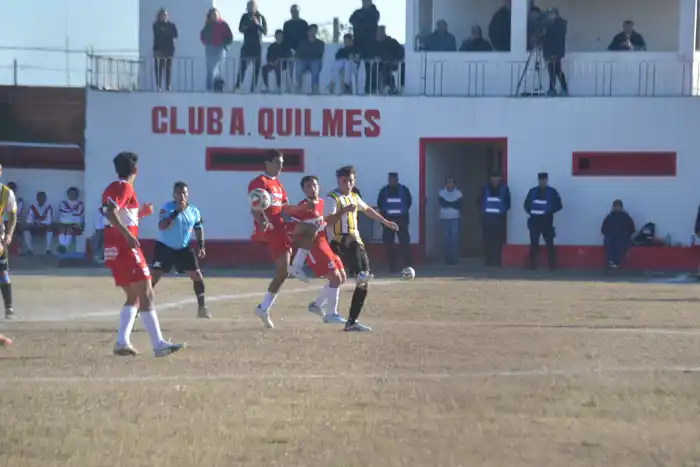 Quilmes y Juventud una
 igualdad que los deja preocupados
