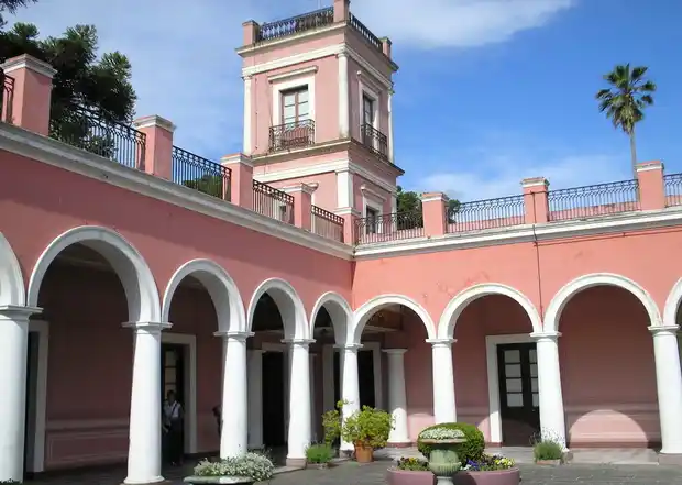 Visitas nocturnas al Palacio San José