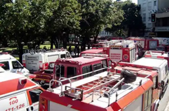 Bomberos Voluntarios de todo el país marchan el miércoles al Congreso