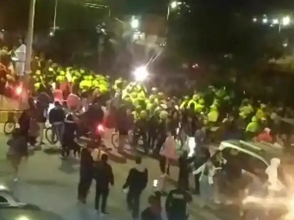 Tremenda paloterapia a un ladrón (+ Video)