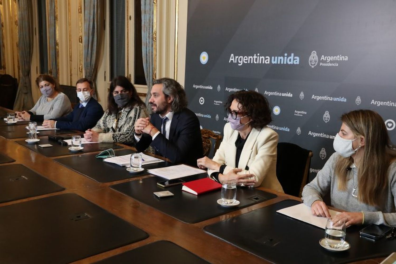 EL GOBIERNO NACIONAL PRESENTÓ INICIATIVAS QUE MEJORAN LAS CAPACIDADES DEL EMPLEO PÚBLICO