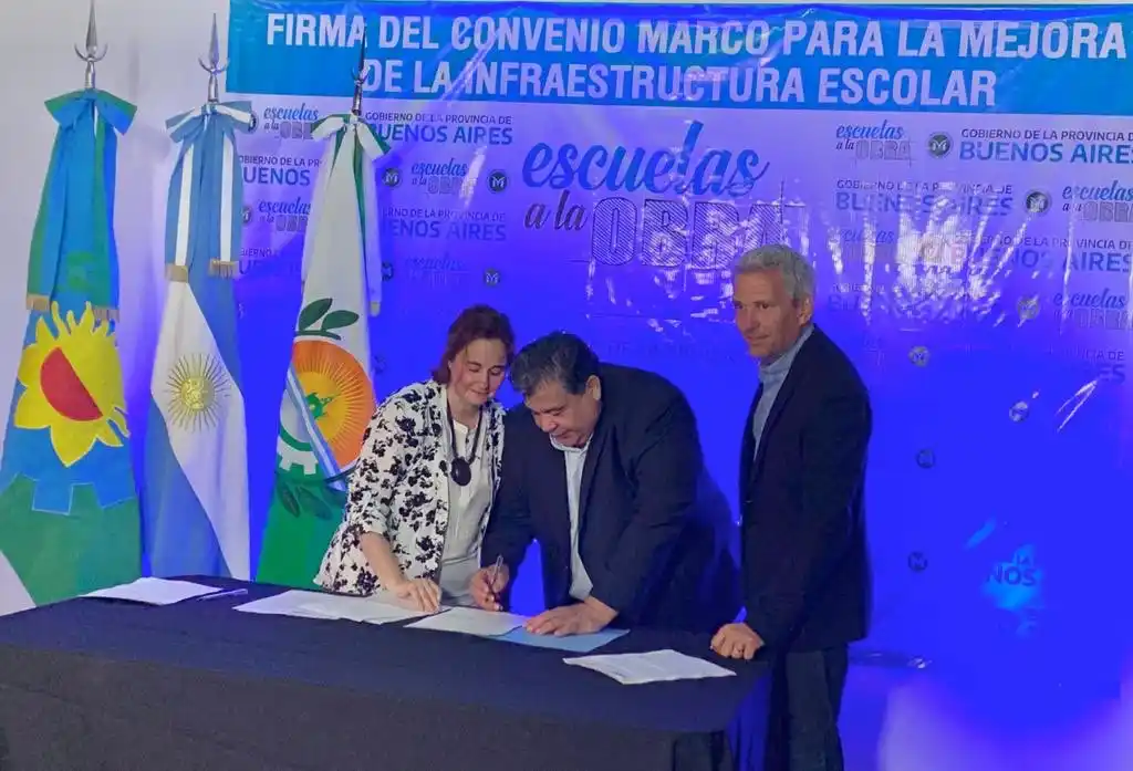 Intendente de José C. Paz adhirió al programa "Escuelas a la obra" que lanzó Kicillof