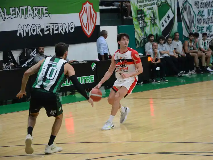 Central Entrerriano logró un triunfazo ante Villa Mitre en el comienzo de su gira por el sur