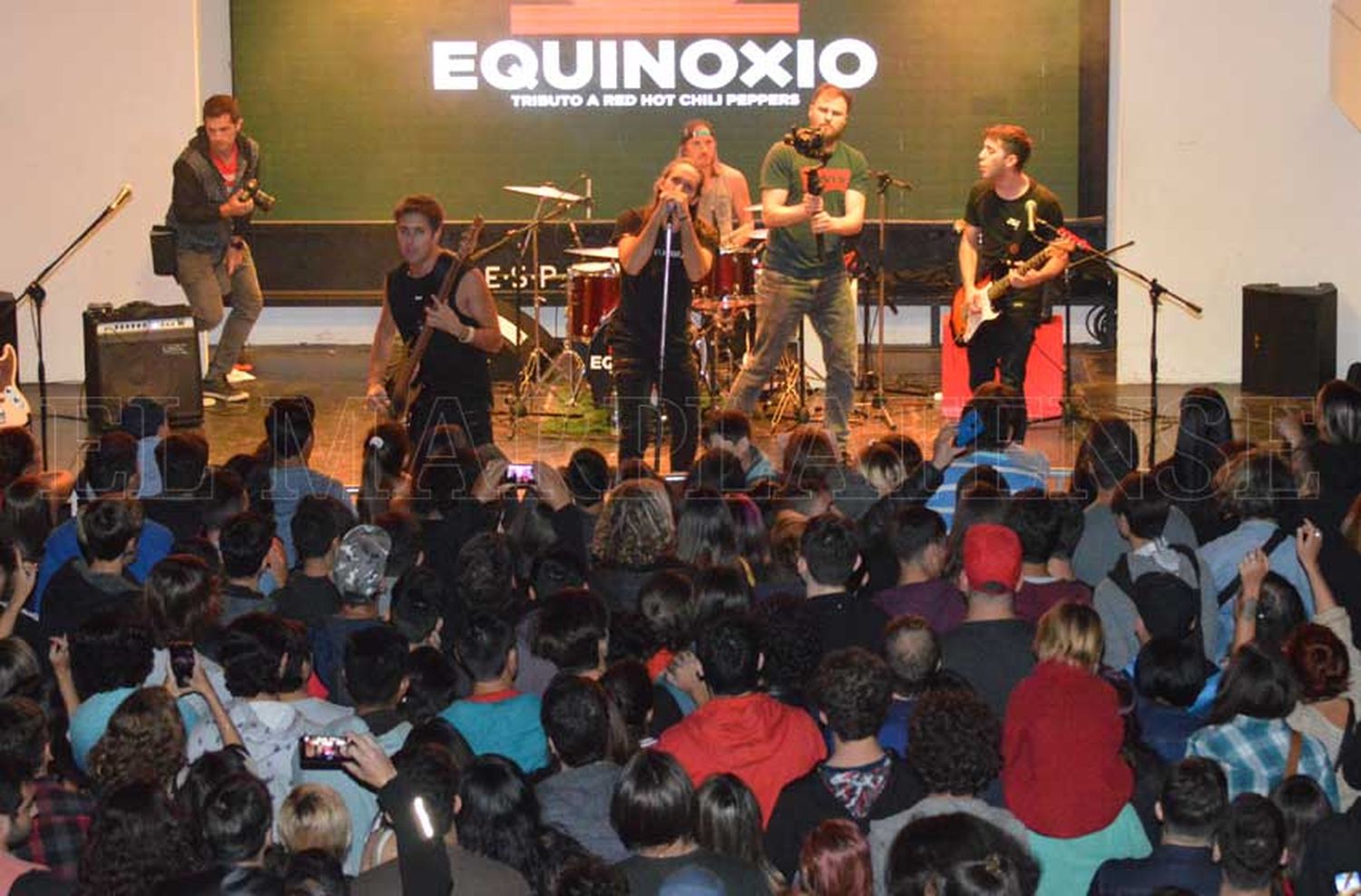 Equinoxio y Lumpen en el martes de Espacio Clarín