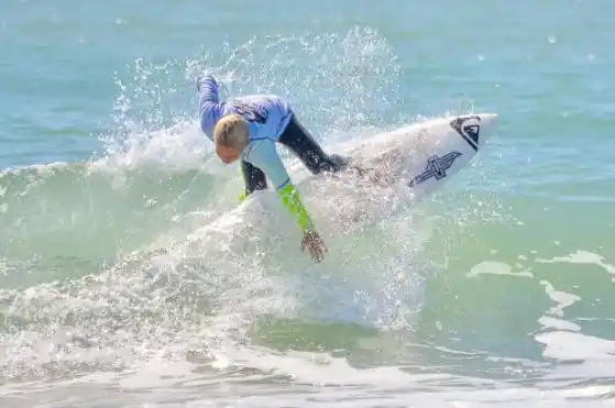 Podios en la primera fecha del circuito junior de surf