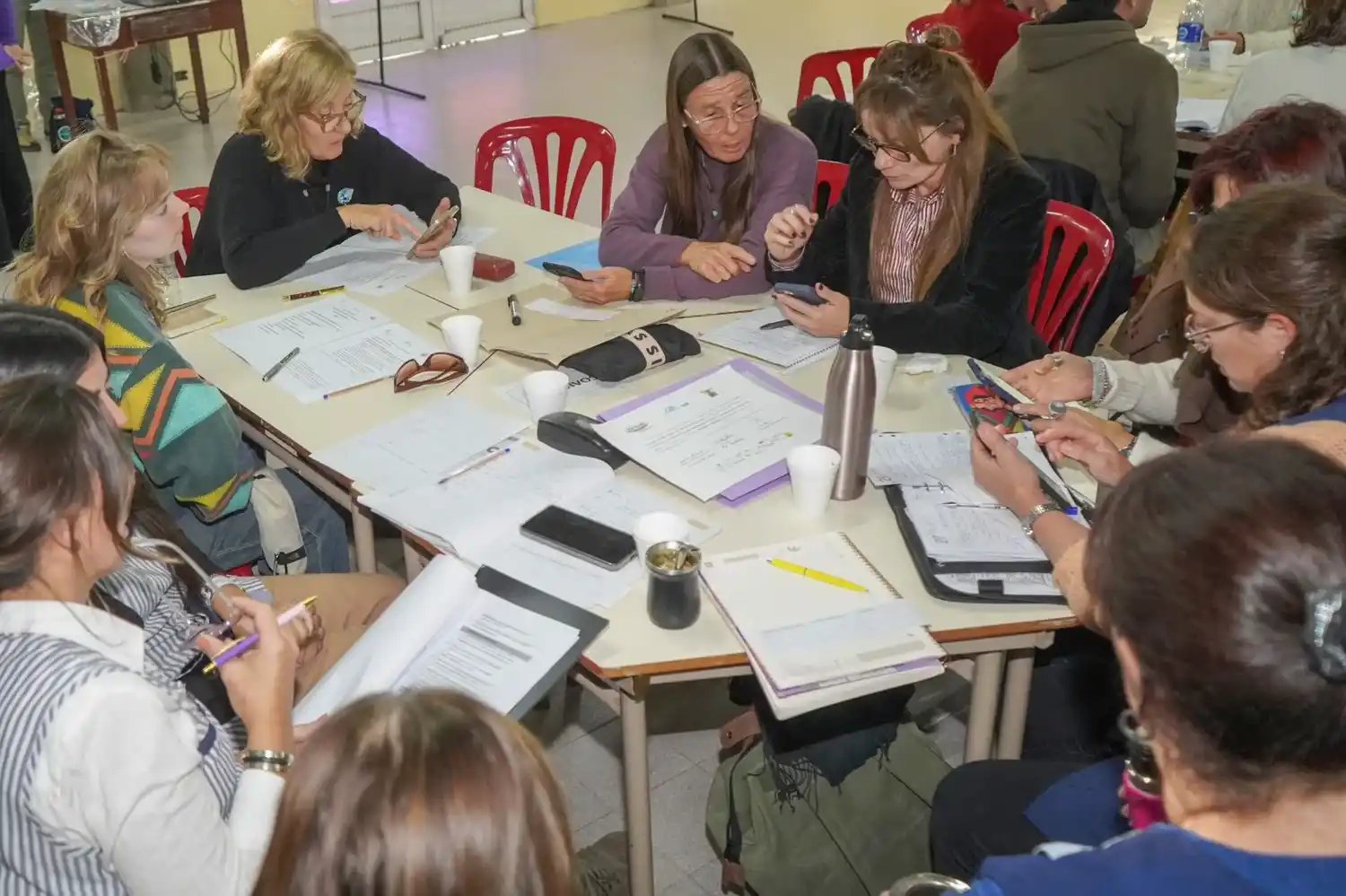 Docentes y directivos del Colegio Danés Alta Mira en plena capacitación