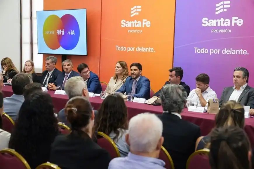 Pullaro reunió a su gabinete