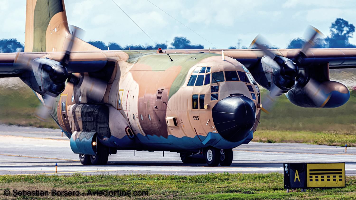 Llegó a Uruguay un C-130 de la FAU trayendo un radar Indra, arrendado por dos años