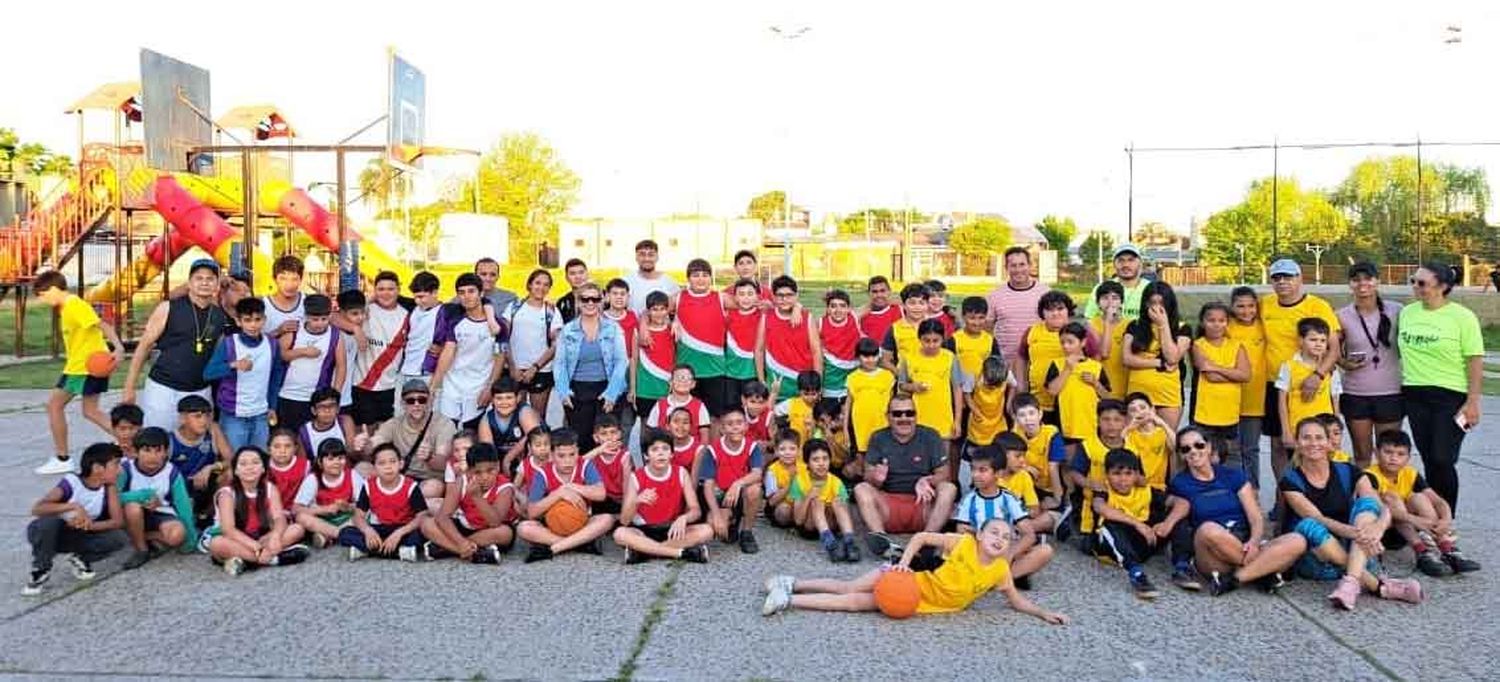 Encuentro de básquet social por el mes de la actividad física