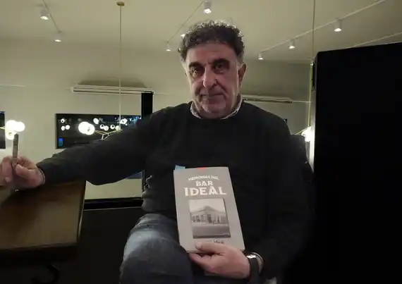 La segunda edición de “Memorias del Bar Ideal” fue presentada en la mítica esquina de Pinto y Rodríguez