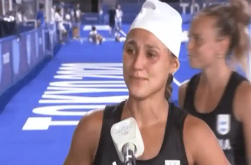 Una de las Leonas fue sorprendida en plena entrevista por su papá héroe de Malvinas