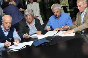 Elecciones 2013: De La Sota, De Narváez, Venegas y Pepe Scioli en la reunión del PJ Disidente